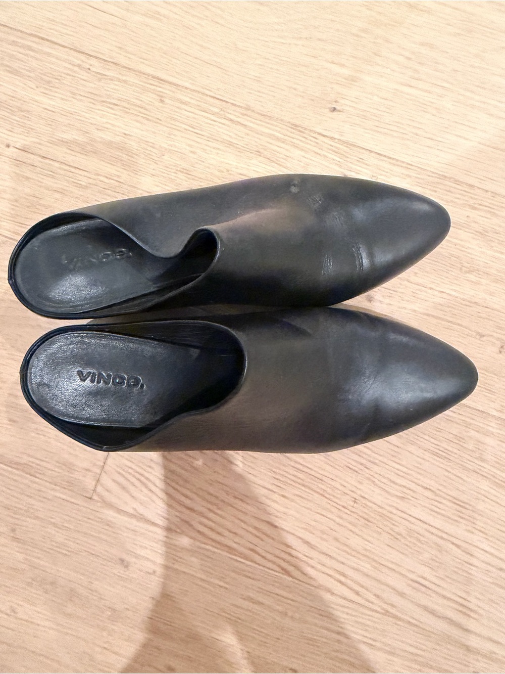 Vince Black Leather Pointed Slip-On Mules - women’s 8
